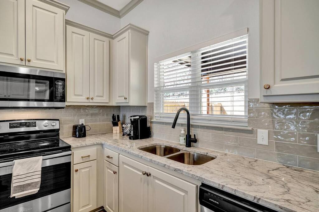 Alamo Luxury Living Up To 11 Vila Tyler Exterior foto